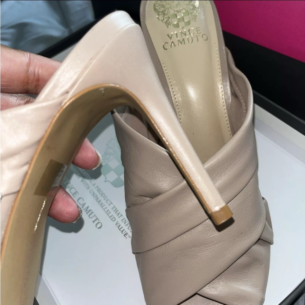 Vince Camuto Clarstie Nocciola Mestico Leather Mules Shoes 11 Medium (Nude) - Picture 2 of 6